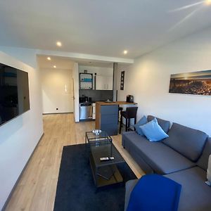 Deluxe Studio